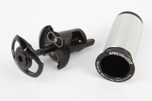 Tucked inside the fork steerer, the SWAT chain tool will always be there if you need it.